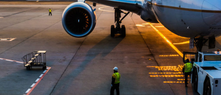 Foto de una torreta eléctrica para aeropuerto